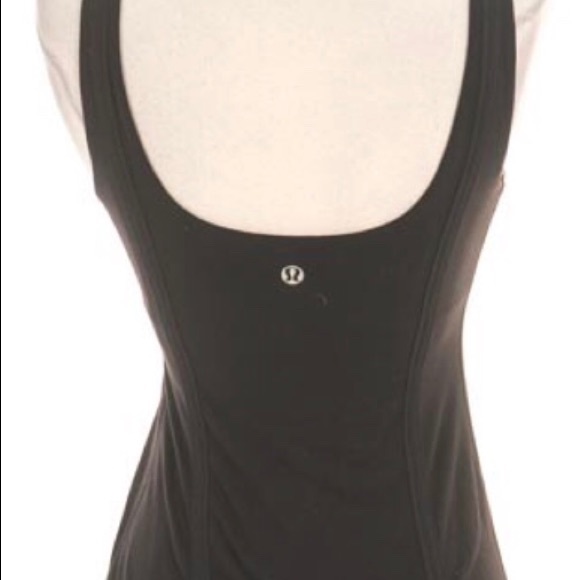 Lululemon tank size 4 - Picture 3 of 3